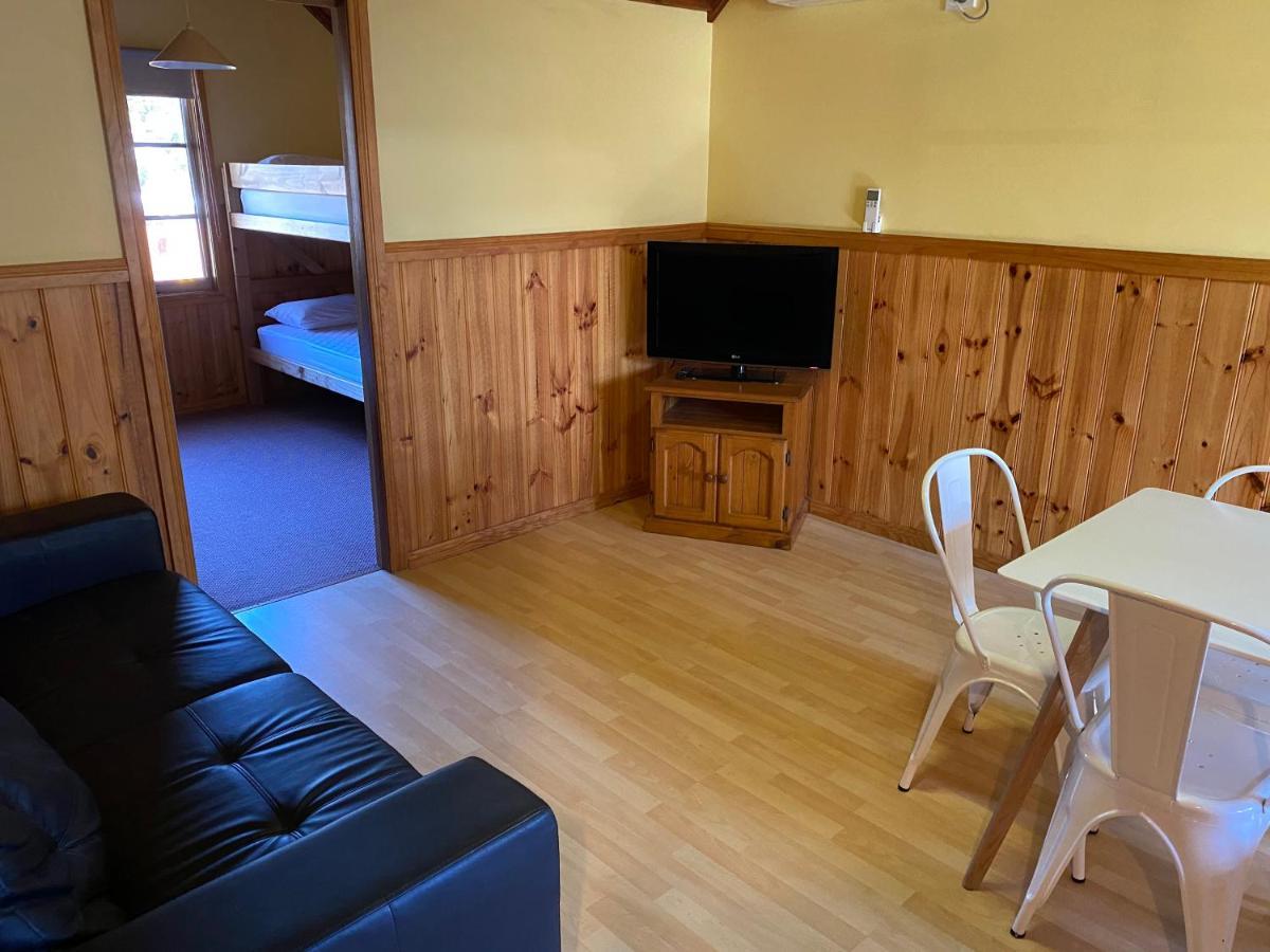 Wairo Beach Holiday Park Tabourie Lake ภายนอก รูปภาพ