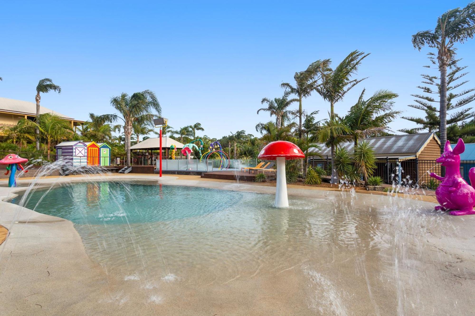 Wairo Beach Holiday Park Tabourie Lake ภายนอก รูปภาพ